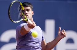 开云下载-巴塞罗那赢下关键战役，成功晋级