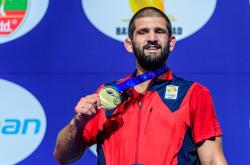 开云官网-格鲁吉亚摔跤选手奋勇争霸，获得头名的简单介绍