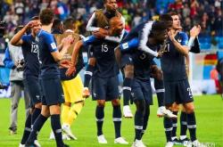 开云APP-法国队完胜韩国队，桃田贤斗带队取胜