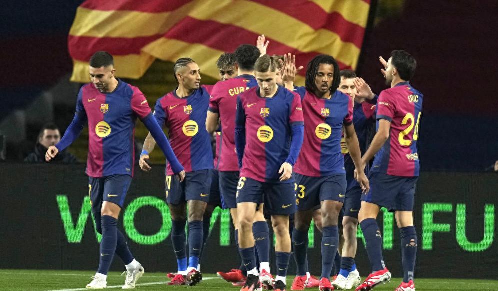 纷争不止！足球巨星们的激战之路的简单介绍