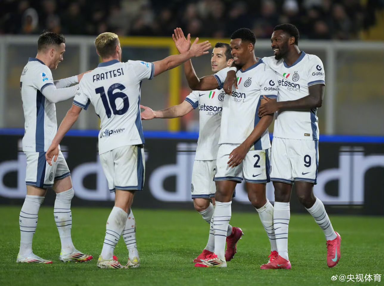 富力客胜斯威,保持联赛不败纪录 富力客胜斯威,保持联赛不败纪录