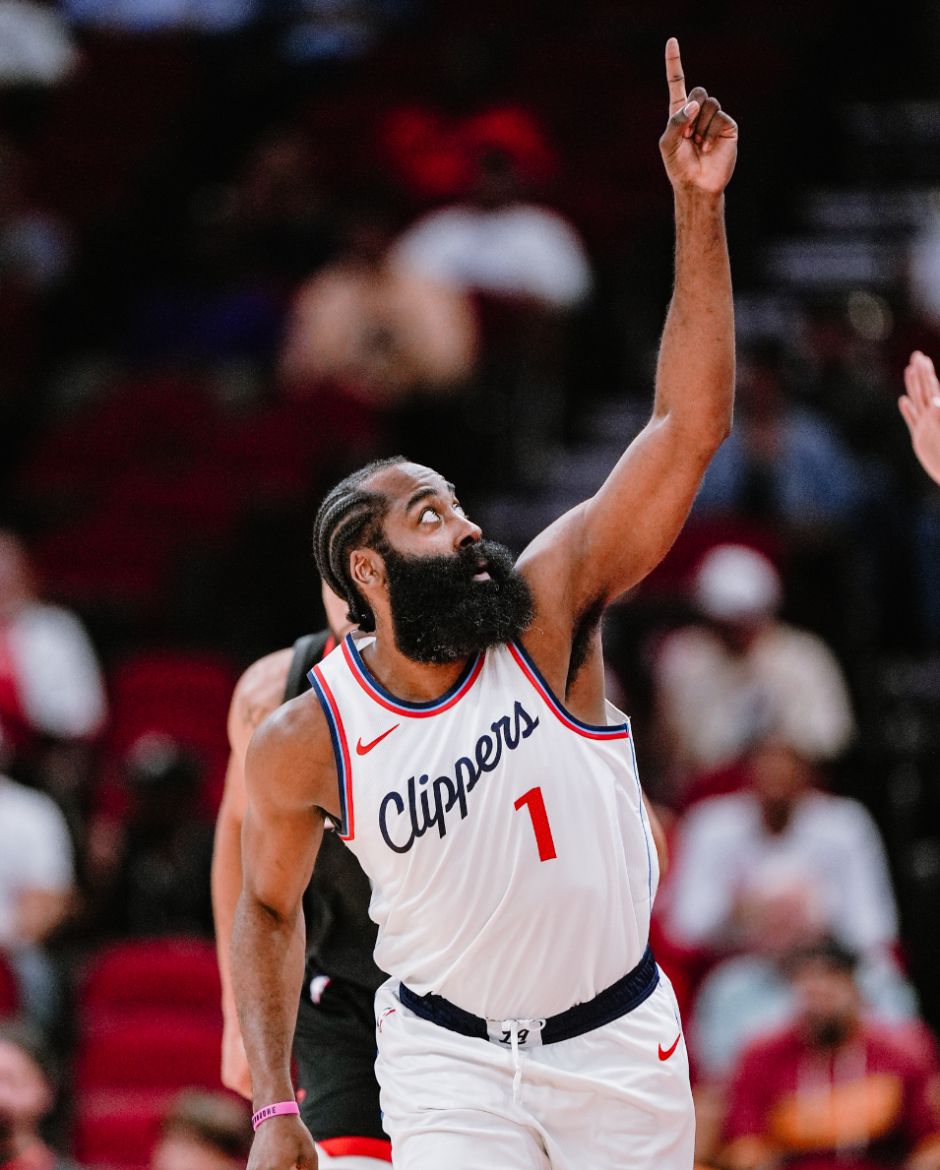 快船逆转火箭，系列赛回到起点