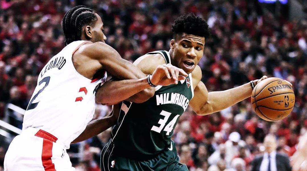 灰熊压制雄鹿，领先优势扩大