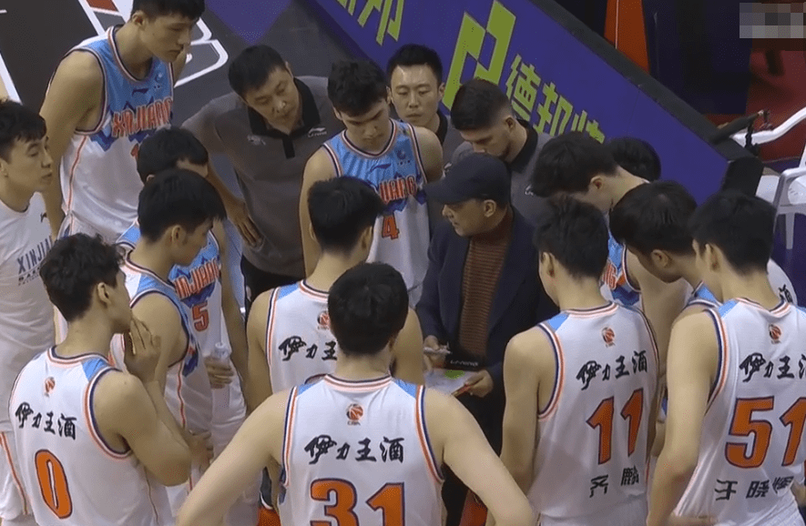 新疆队险胜上海队，保罗统治全场的简单介绍